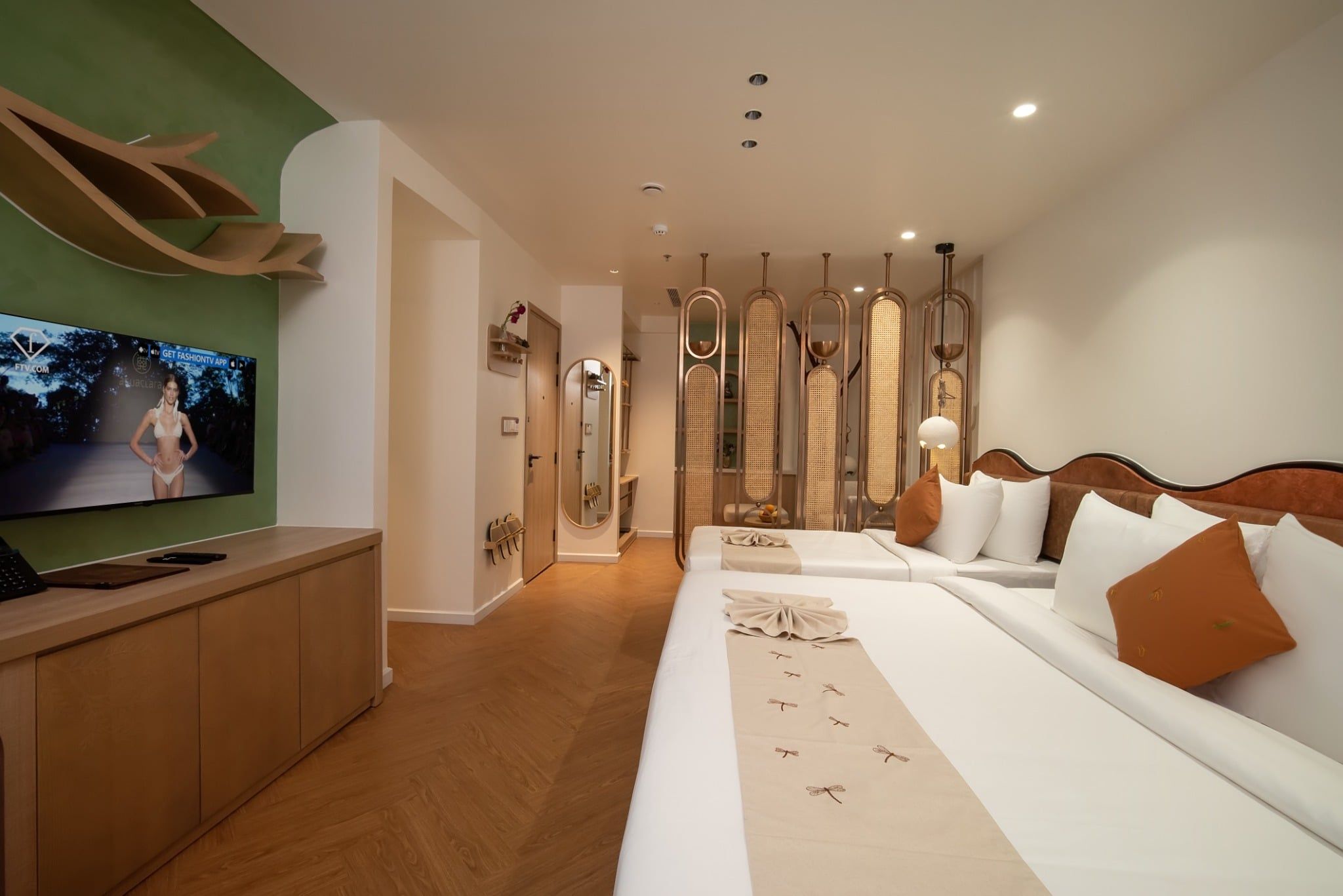 Phòng Me Family Suite Triple