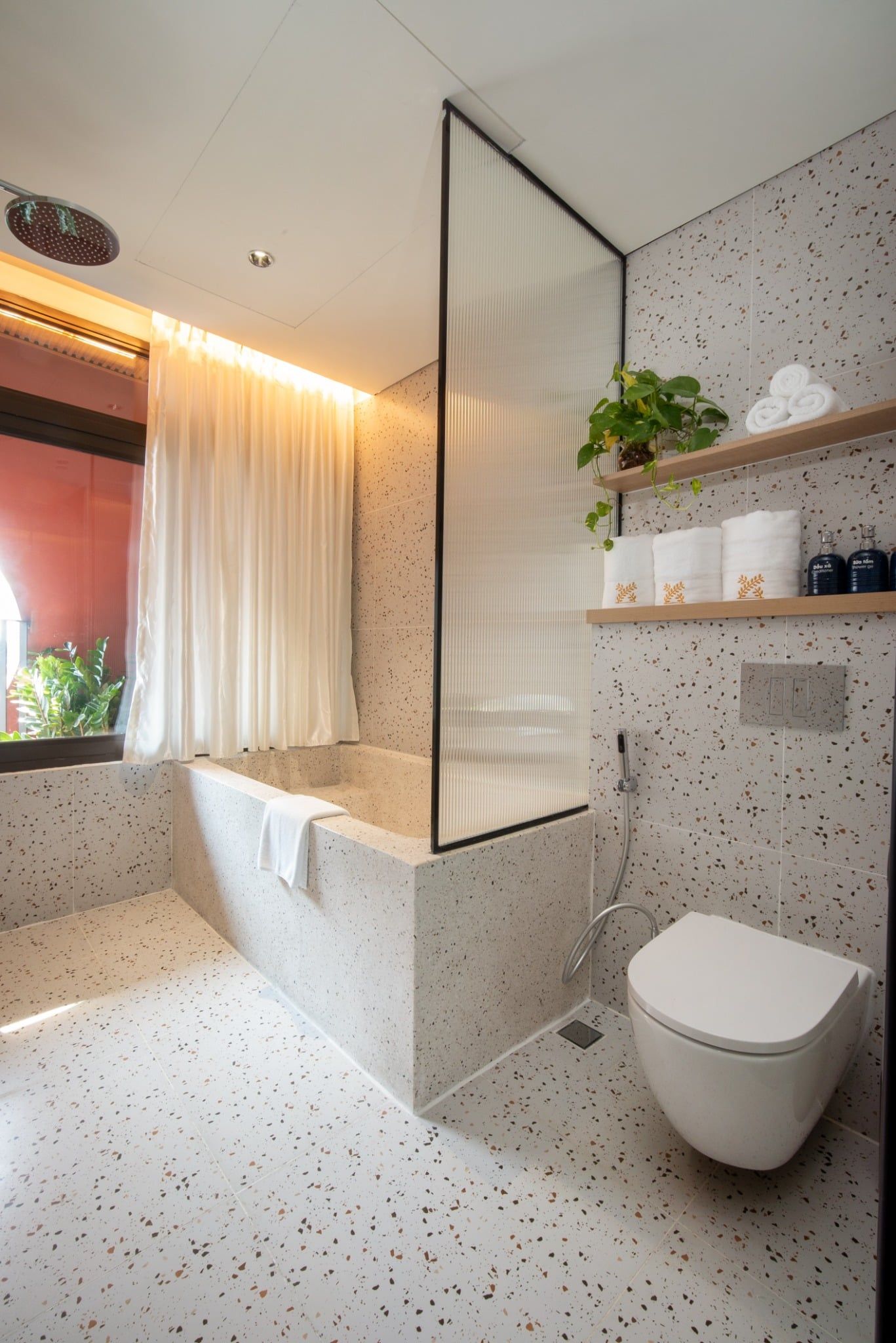 Phòng Me Family Suite Triple