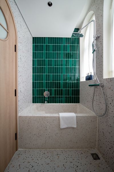 Phòng Luxury Deluxe Balcony