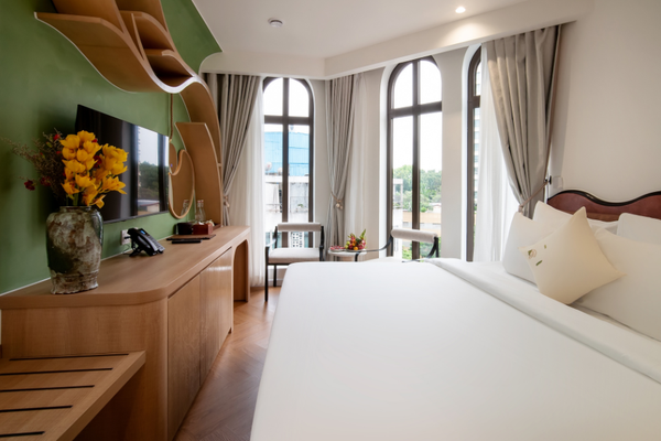 Premier Deluxe Corner